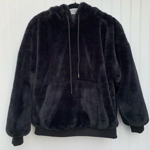 NWOT Forever 21 Fuzzy Hoodie Small